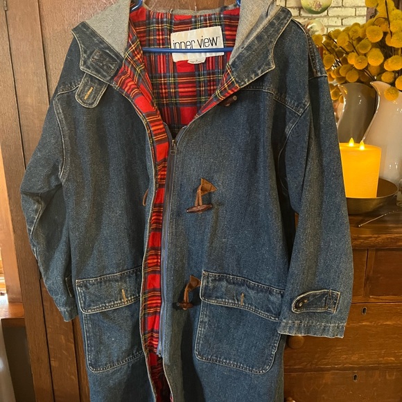 Hooded women’s Jean jacket with plaid inner lining. - Picture 2 of 6